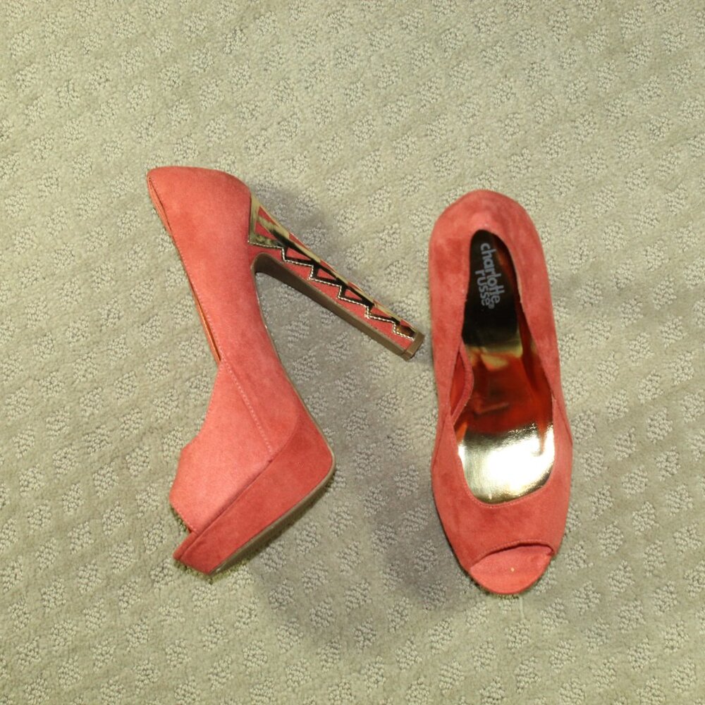 Charlotte Russe Size 9 Peach Suede Platform Gold-Tone Accented Stiletto Heels